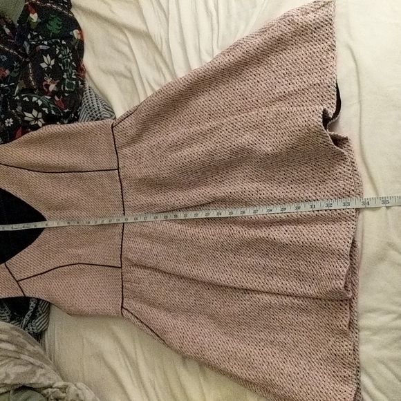 Banana Republic Fitted Dress - Picture 12 of 12